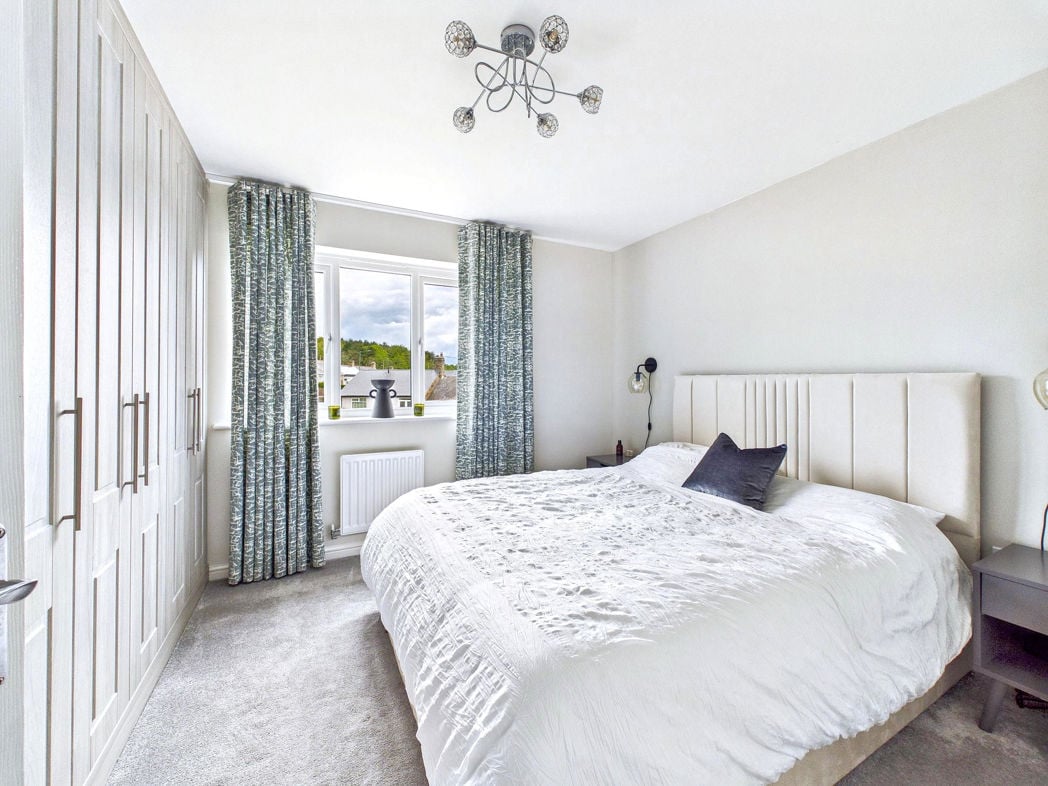 Property image 7 of 9