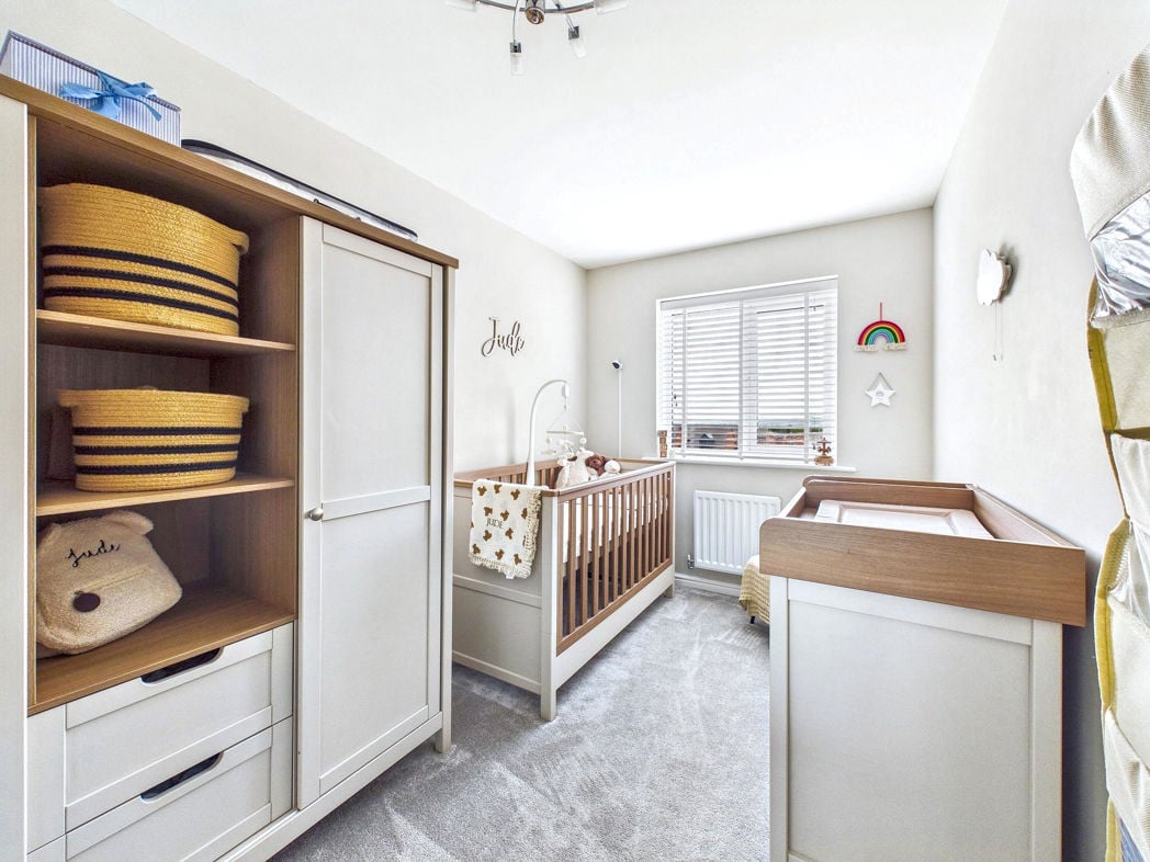 Property image 8 of 9
