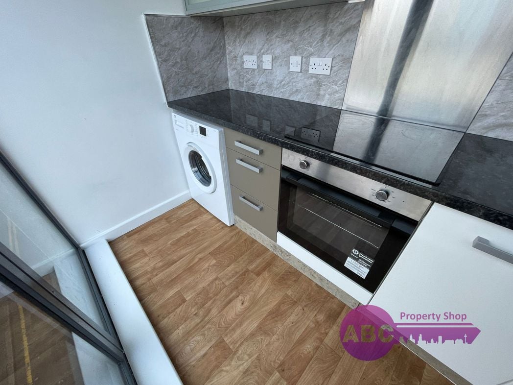 Property image 6 of 9