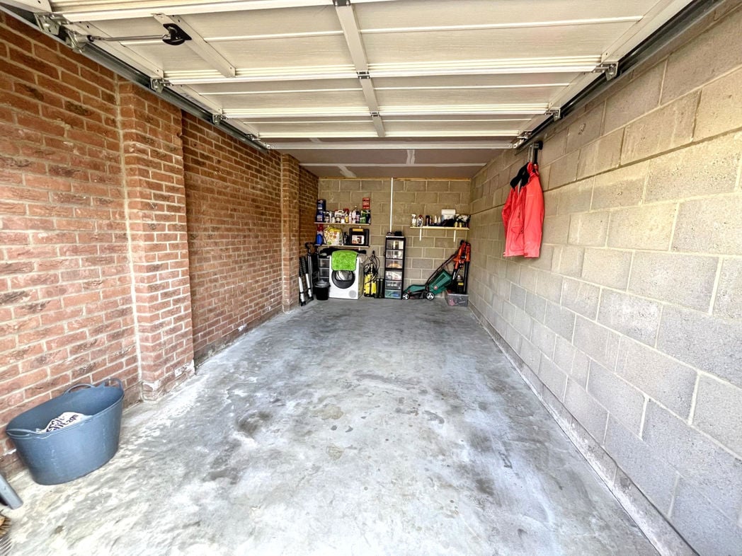 Property image 11 of 15