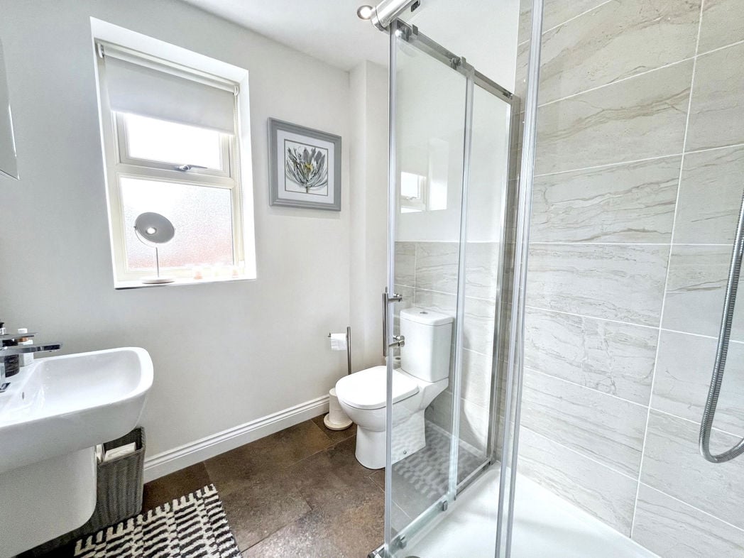 Property image 7 of 15