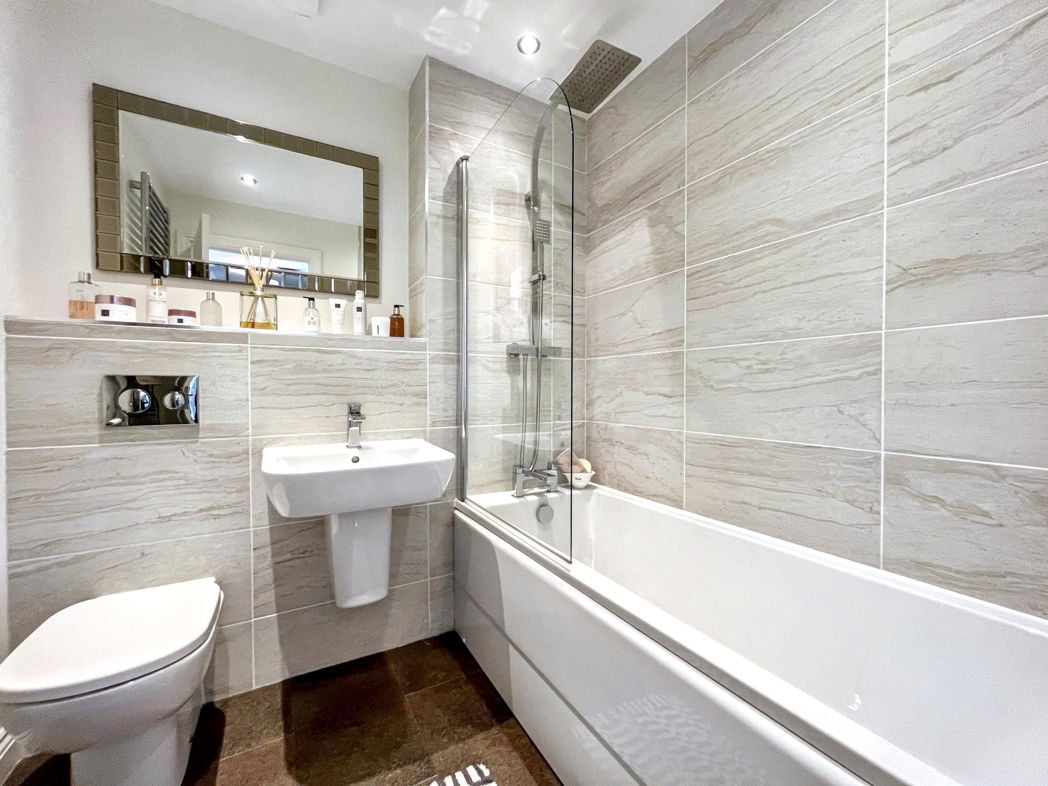 Property image 10 of 15