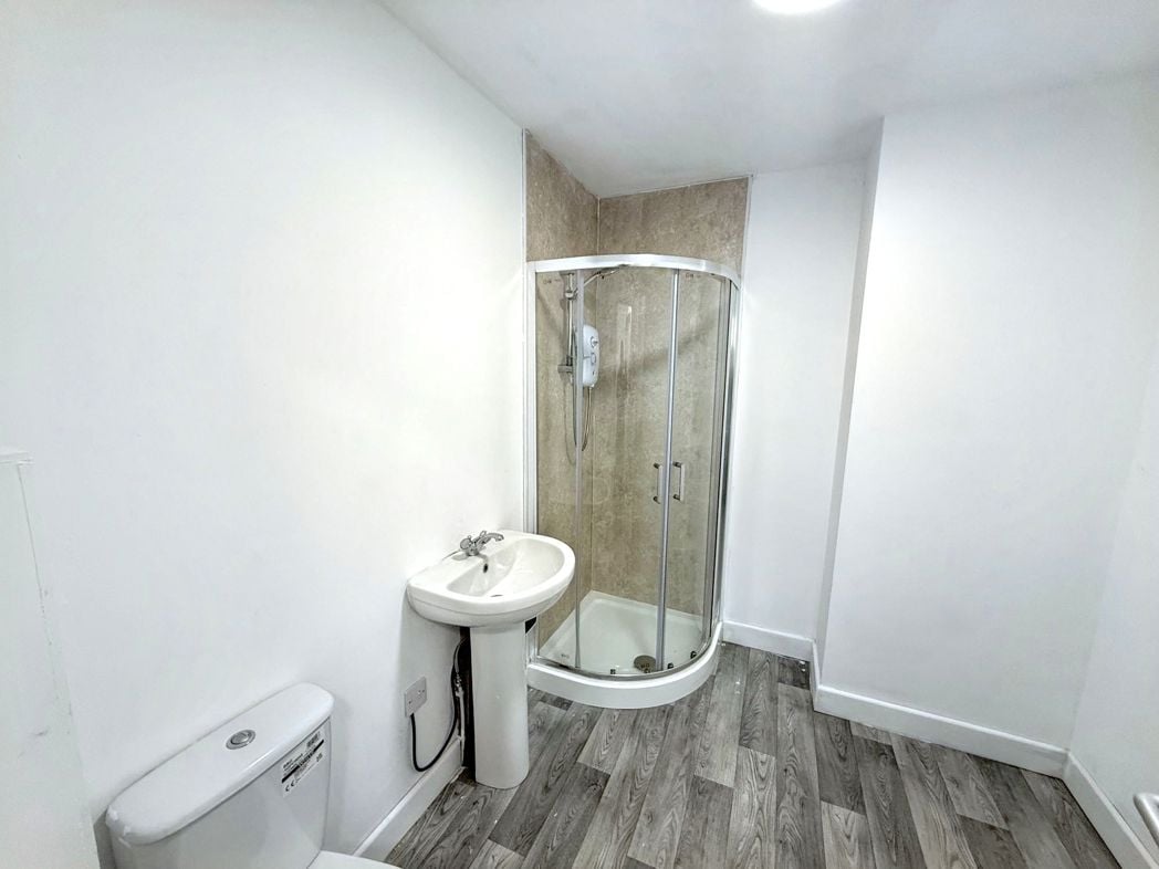 Property image 4 of 15