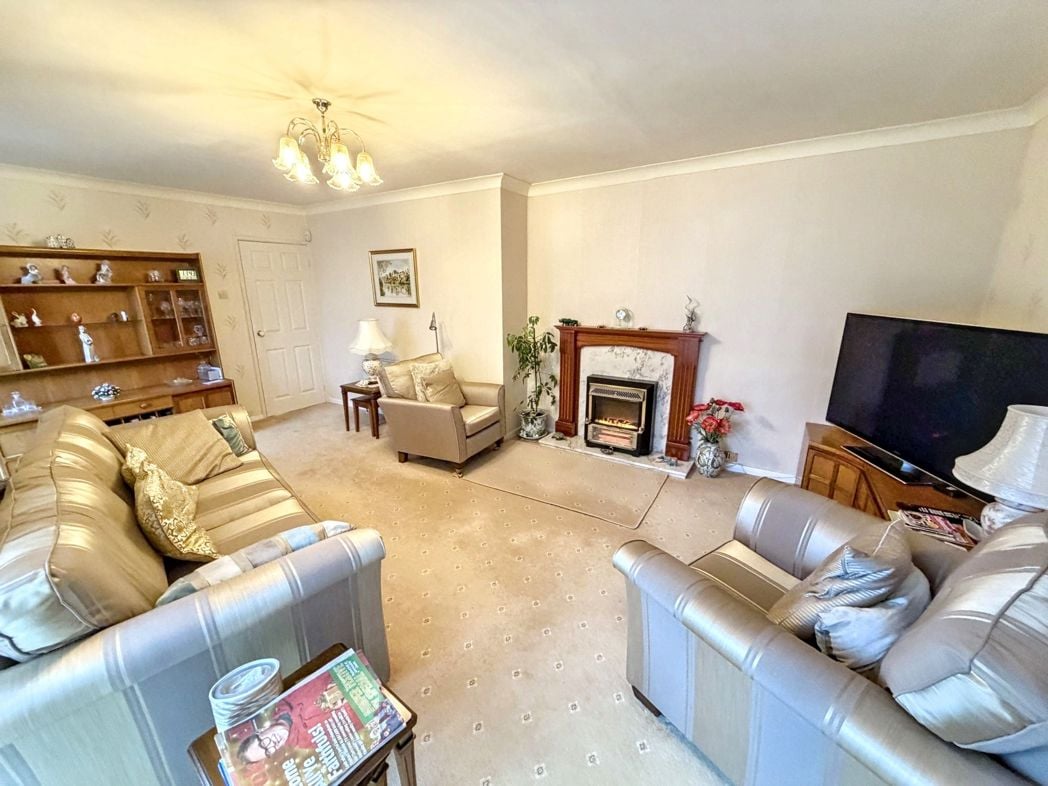 Property image 8 of 30
