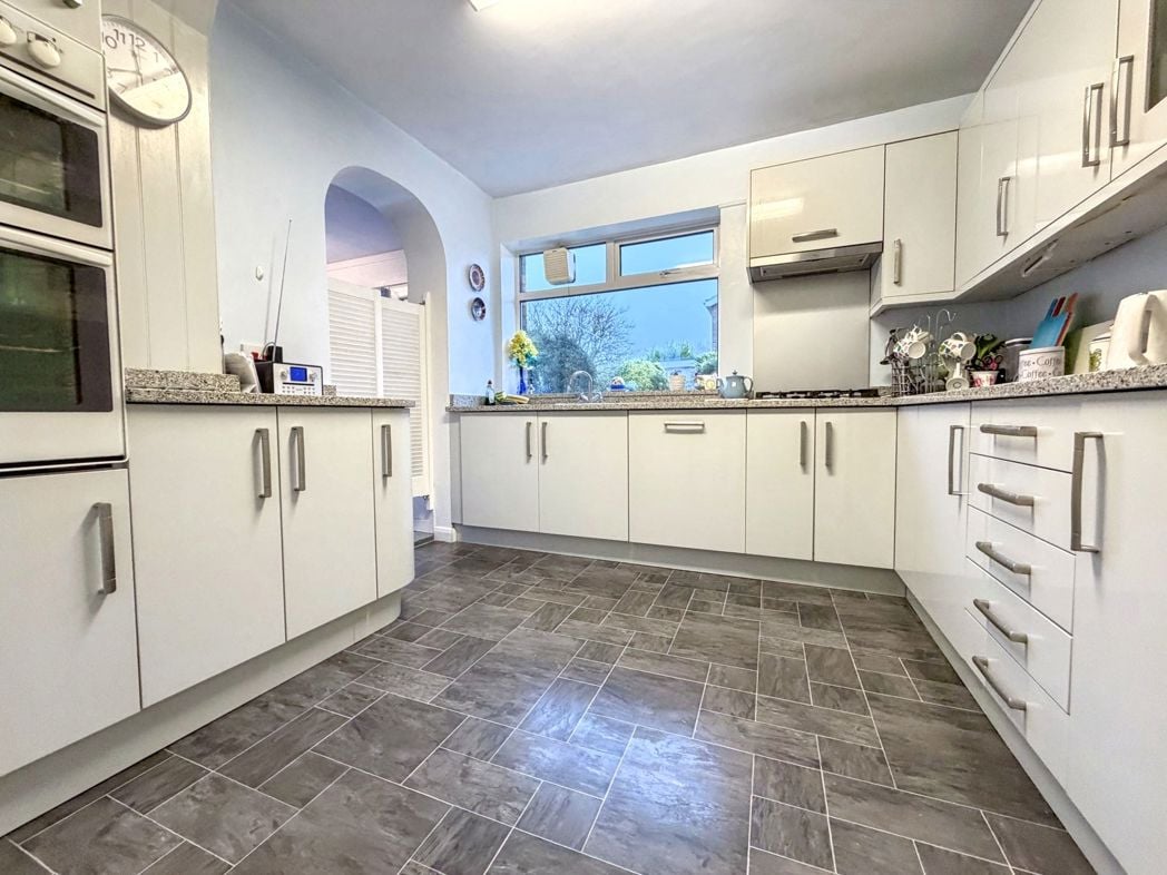 Property image 2 of 30