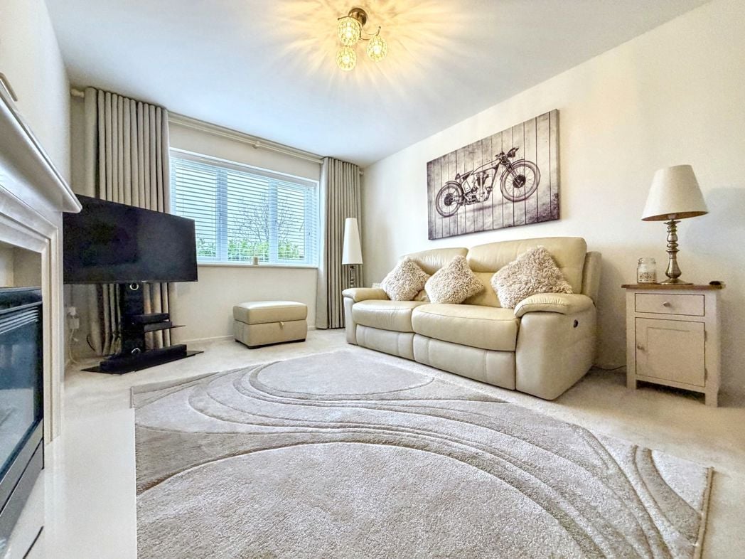 Property image 2 of 23