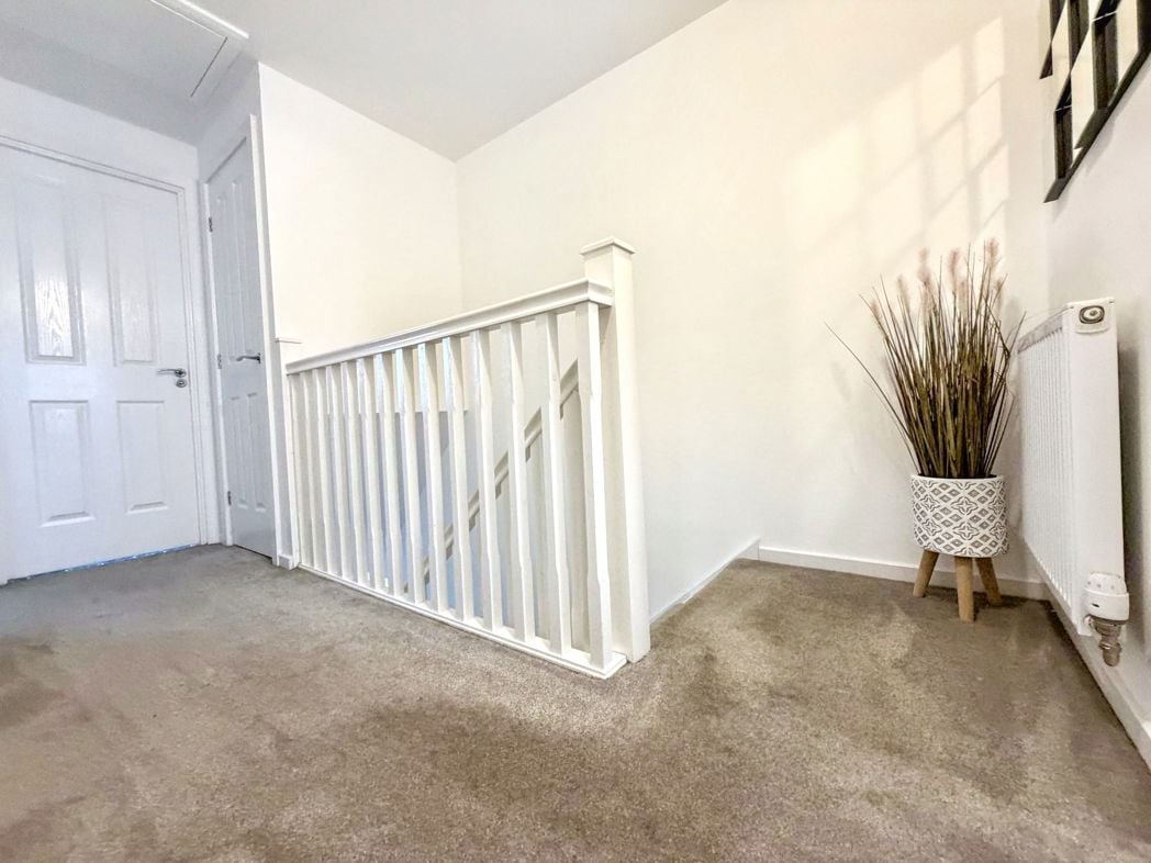 Property image 11 of 23