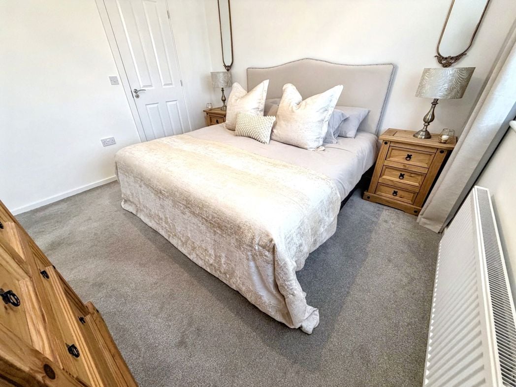 Property image 12 of 23