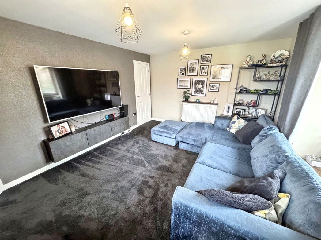 Property image 4 of 21