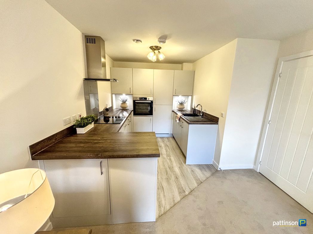 Property image 10 of 16