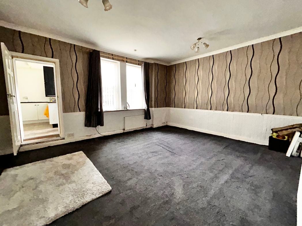 Property image 3 of 16