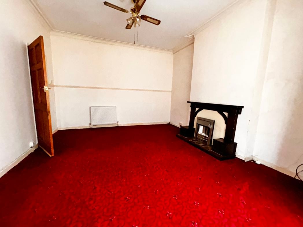 Property image 2 of 16