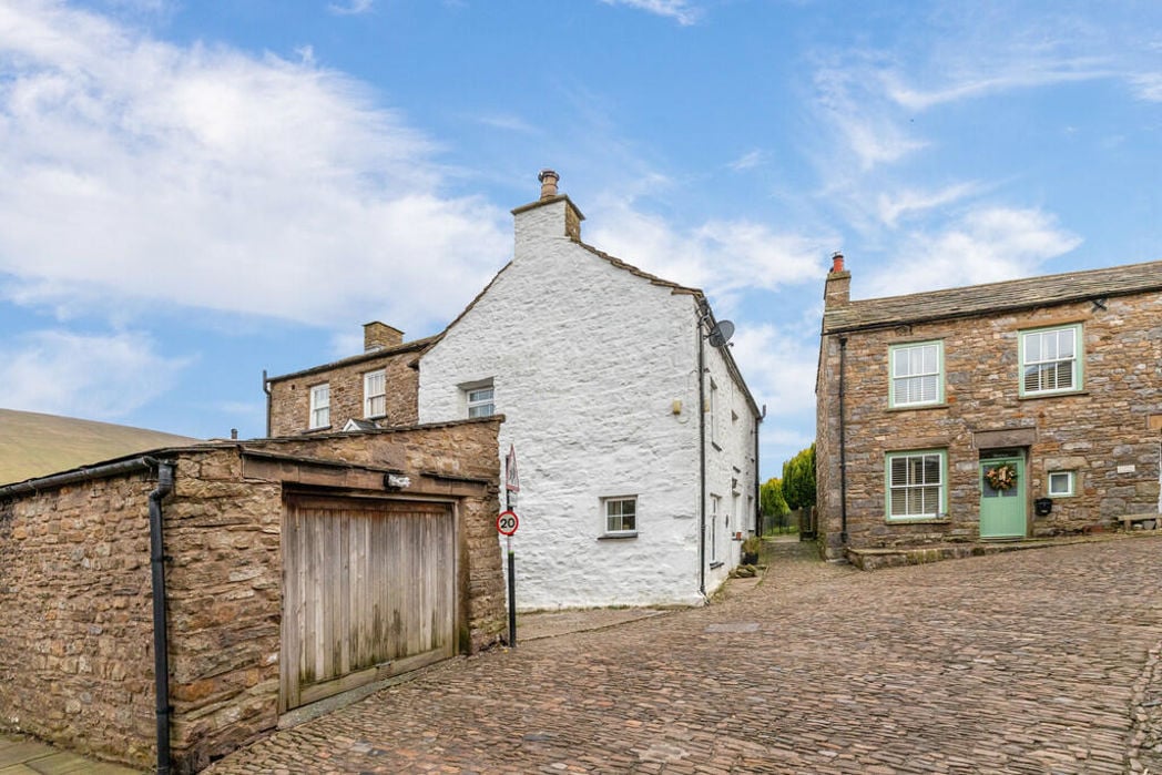 Property image 20 of 23
