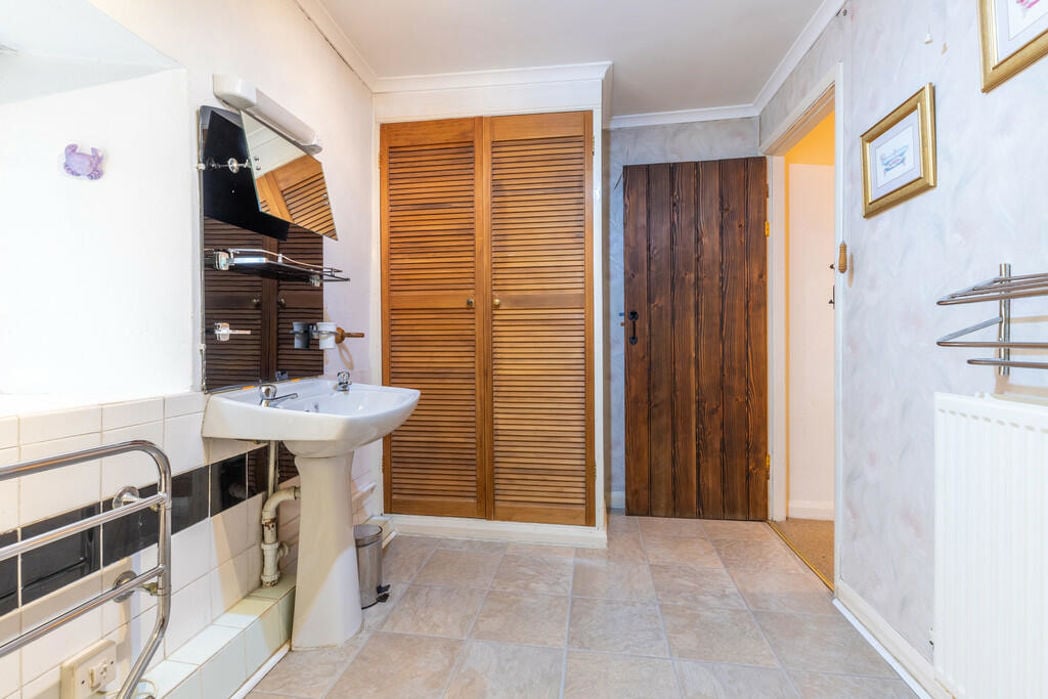 Property image 19 of 23