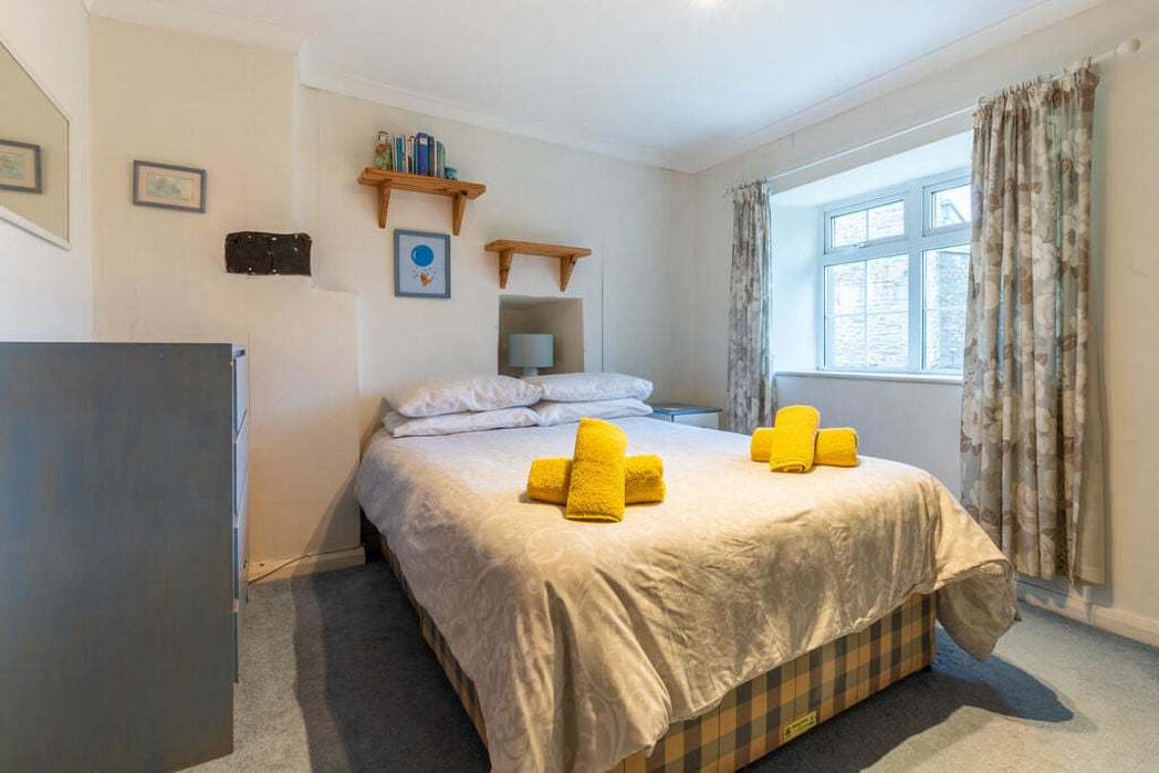 Property image 12 of 23