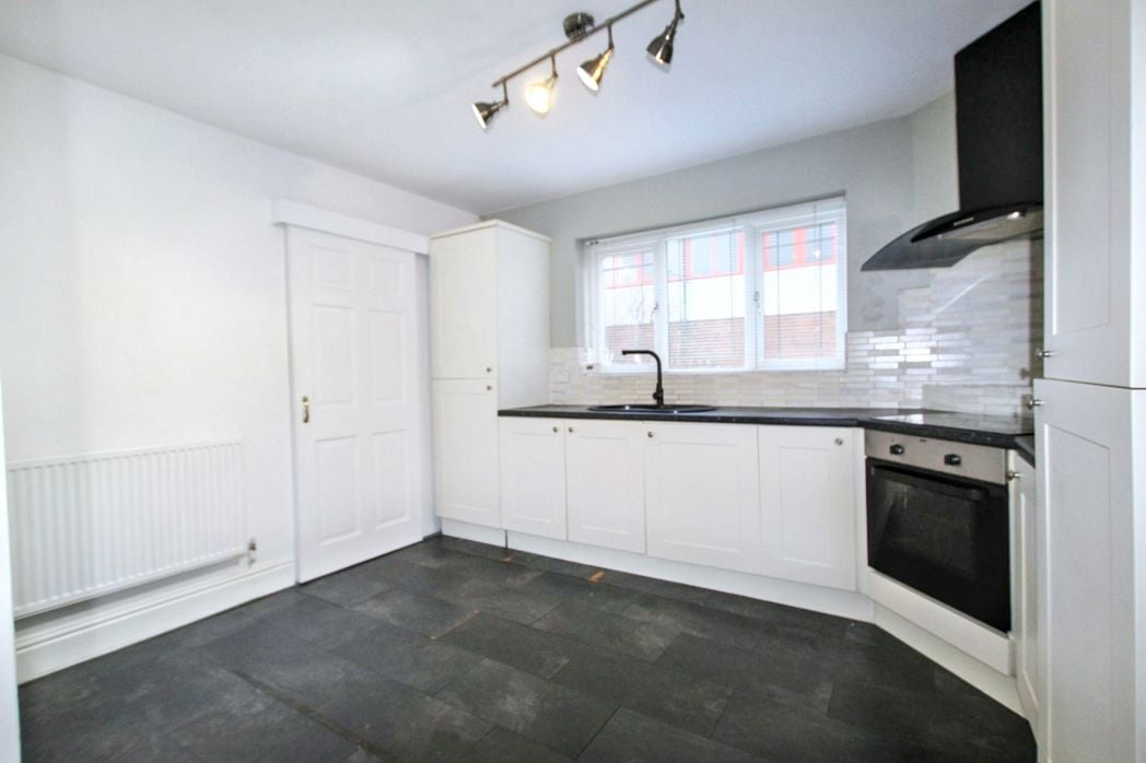 Property image 7 of 23
