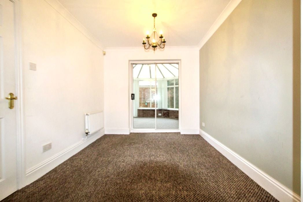 Property image 10 of 23