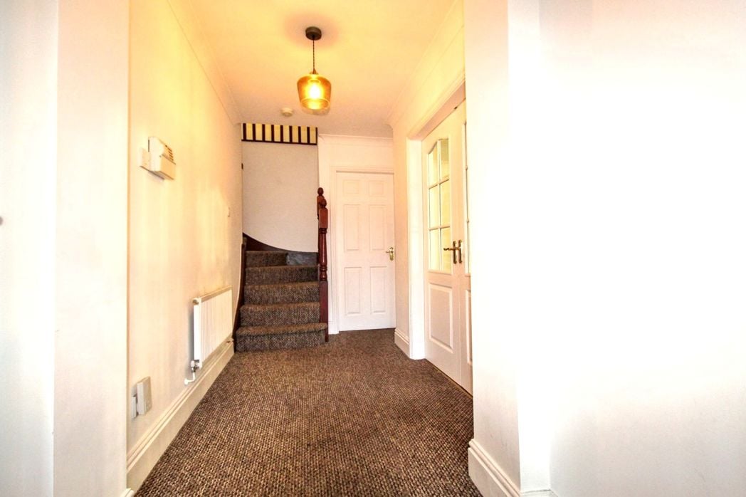 Property image 5 of 23