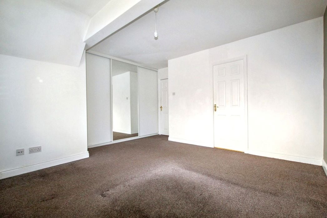 Property image 17 of 23