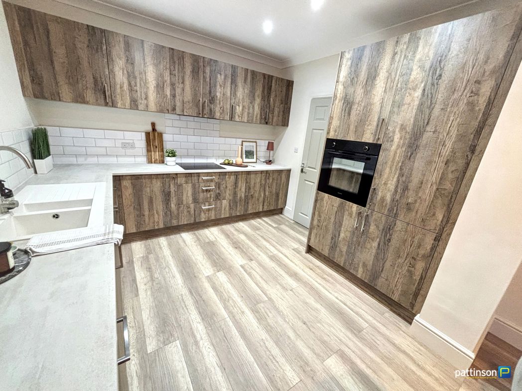 Property image 8 of 21