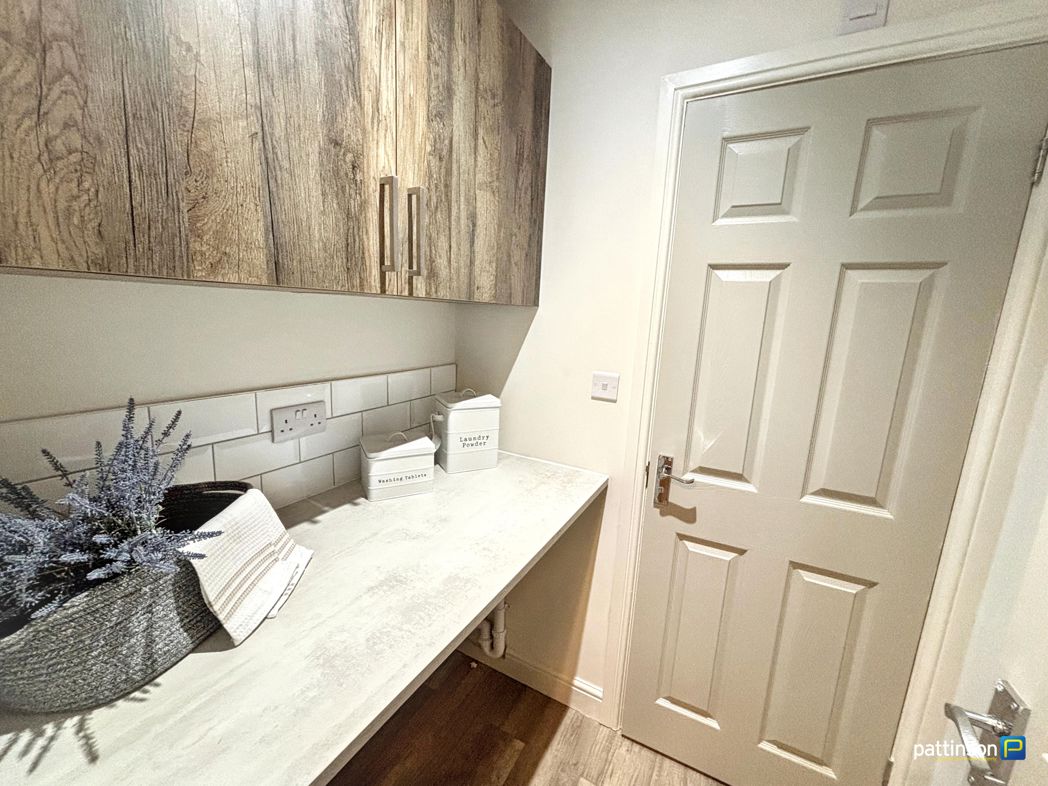 Property image 10 of 21