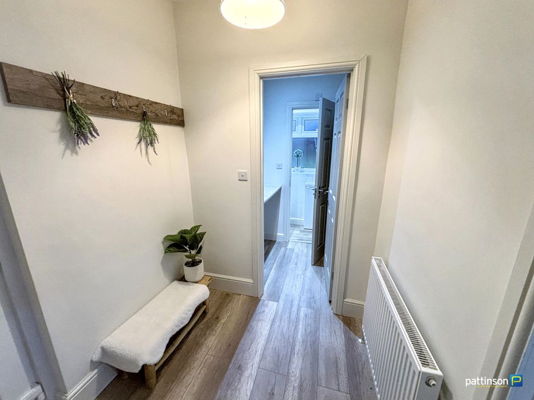Property image 11 of 21
