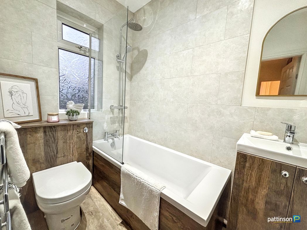 Property image 17 of 21