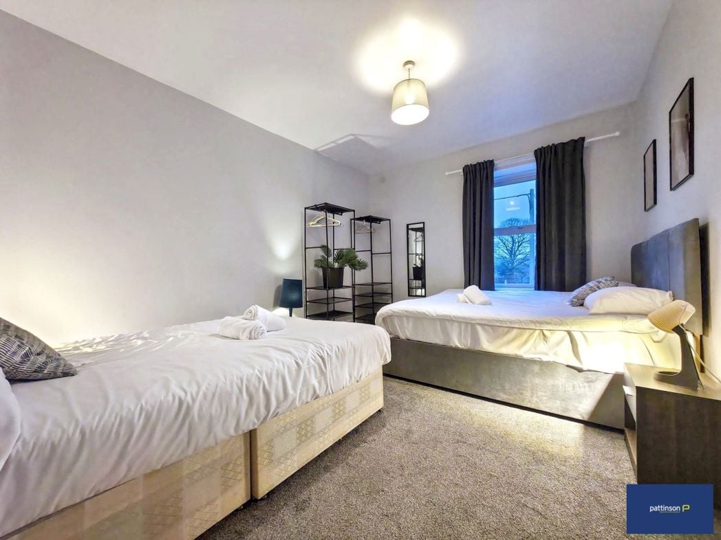 Property image 11 of 21