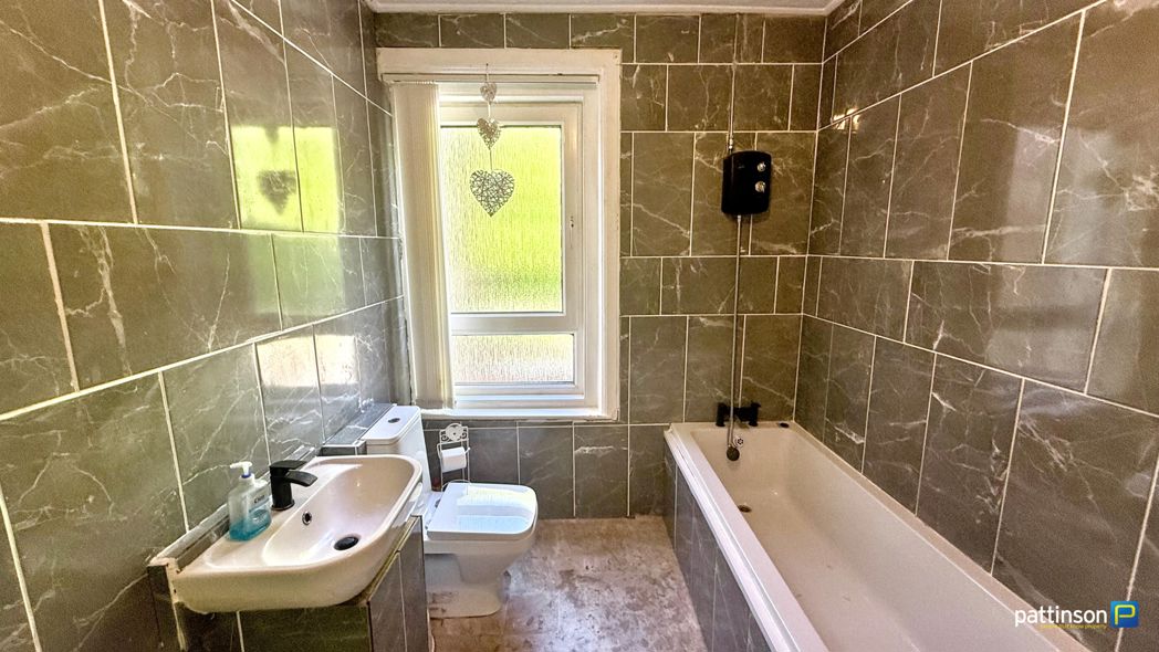 Property image 18 of 23