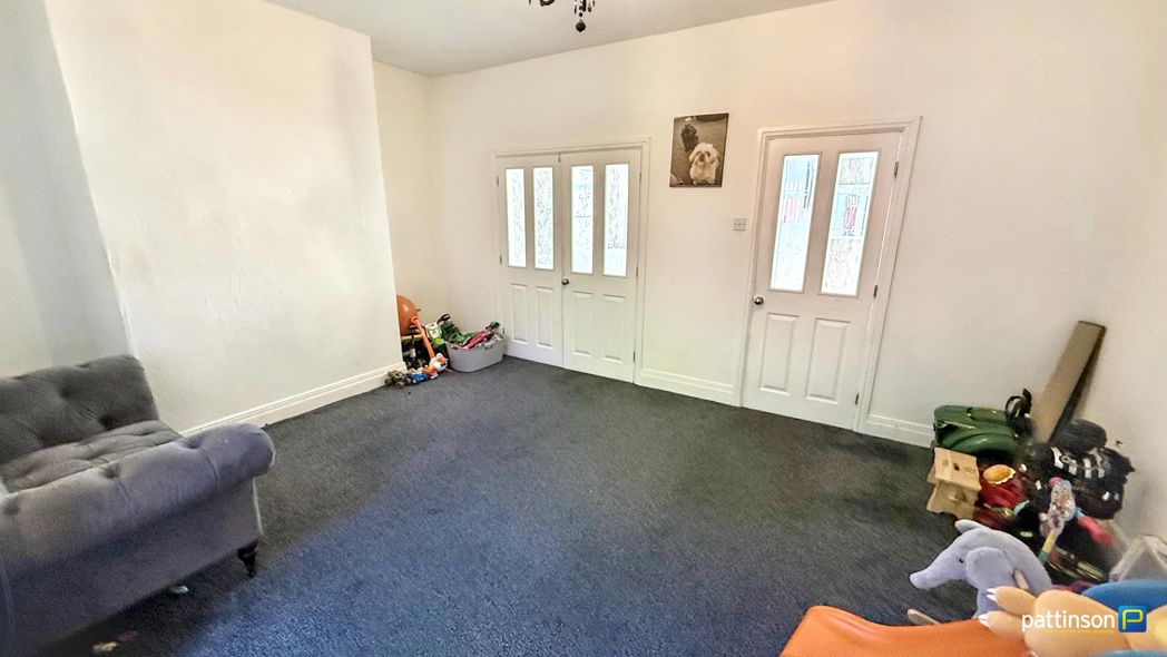 Property image 9 of 23