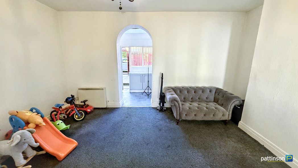 Property image 8 of 23