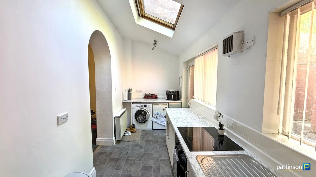 Property image 11 of 23