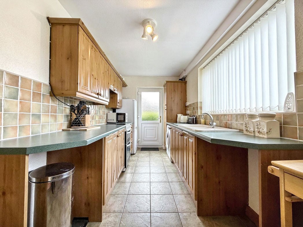 Property image 8 of 19