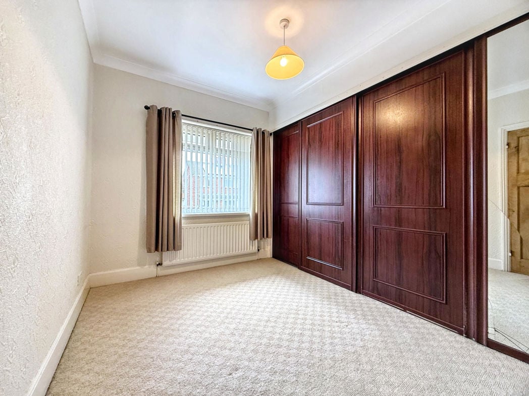 Property image 11 of 19