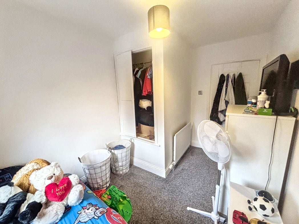 Property image 12 of 17
