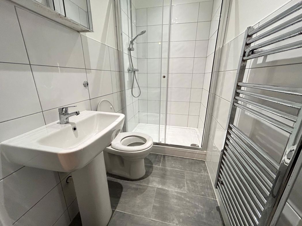 Property image 15 of 17