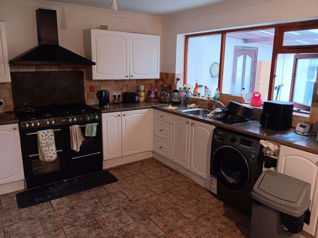 121, Leicester, Leicestershire, LE4 9EL