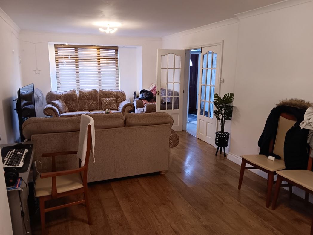 121, Leicester, Leicestershire, LE4 9EL