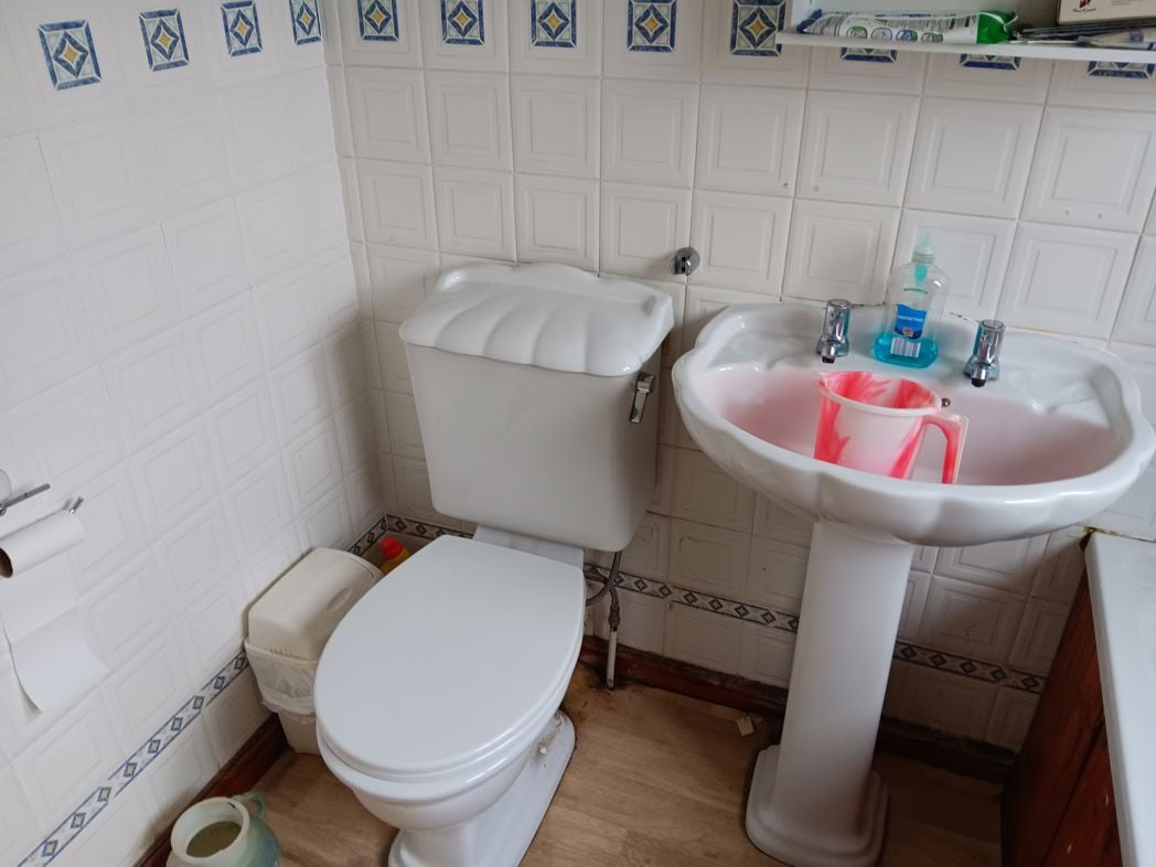 121, Leicester, Leicestershire, LE4 9EL