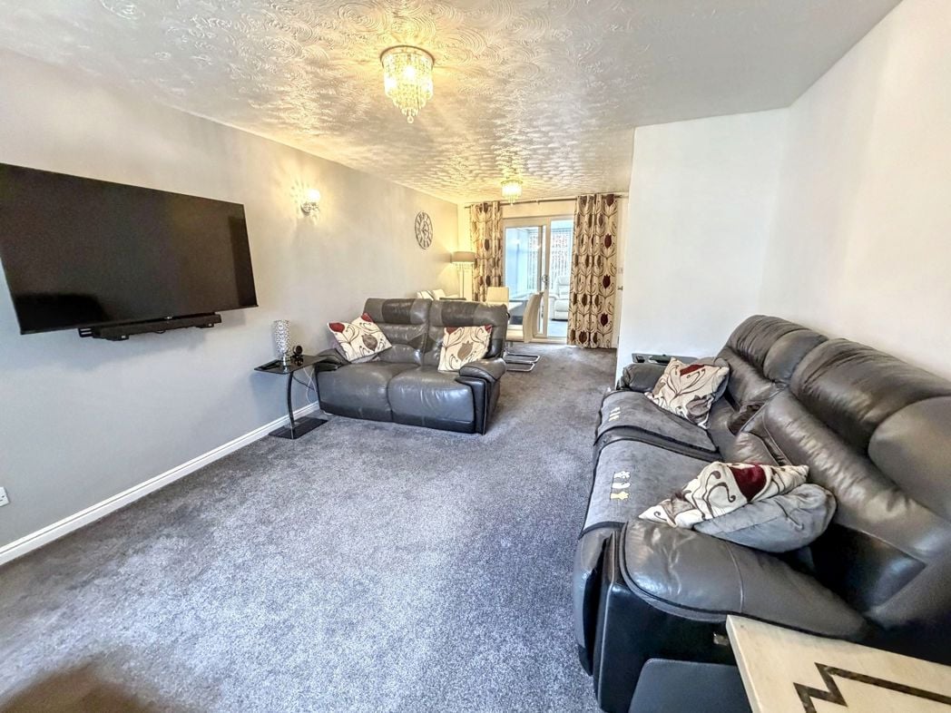 Property image 5 of 21