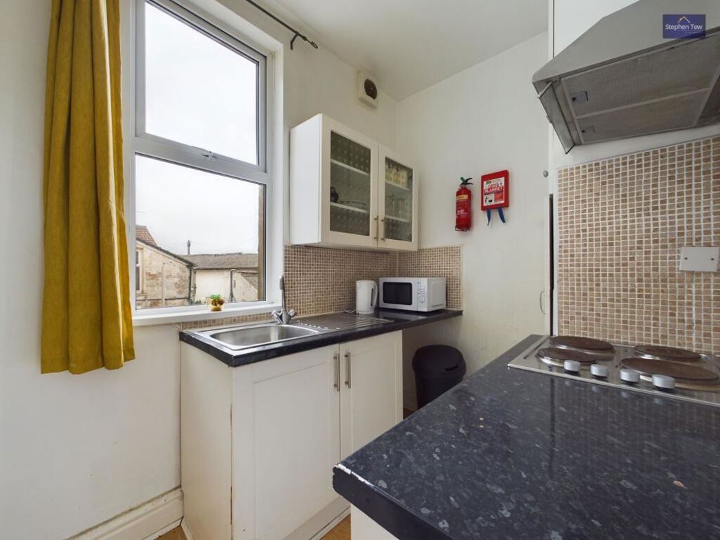 Property image 3 of 3