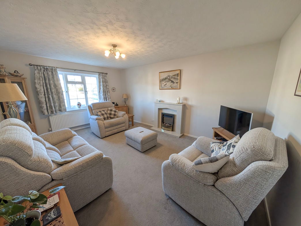 Property image 3 of 13