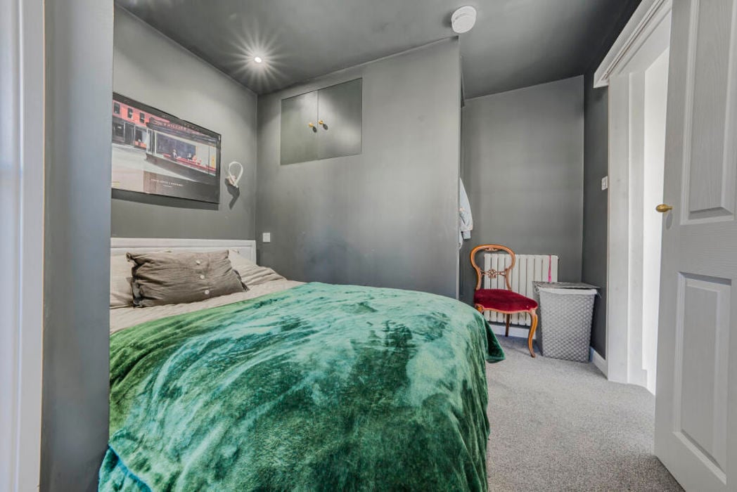 Property image 8 of 13