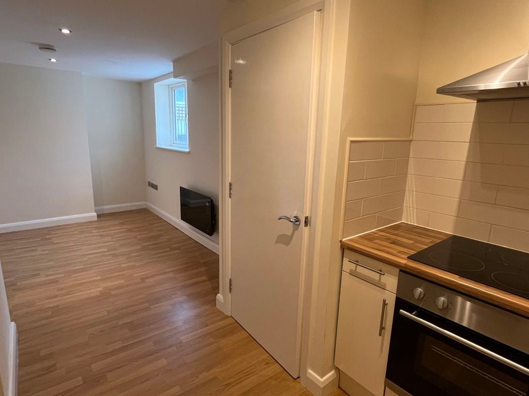 Property image 3 of 11