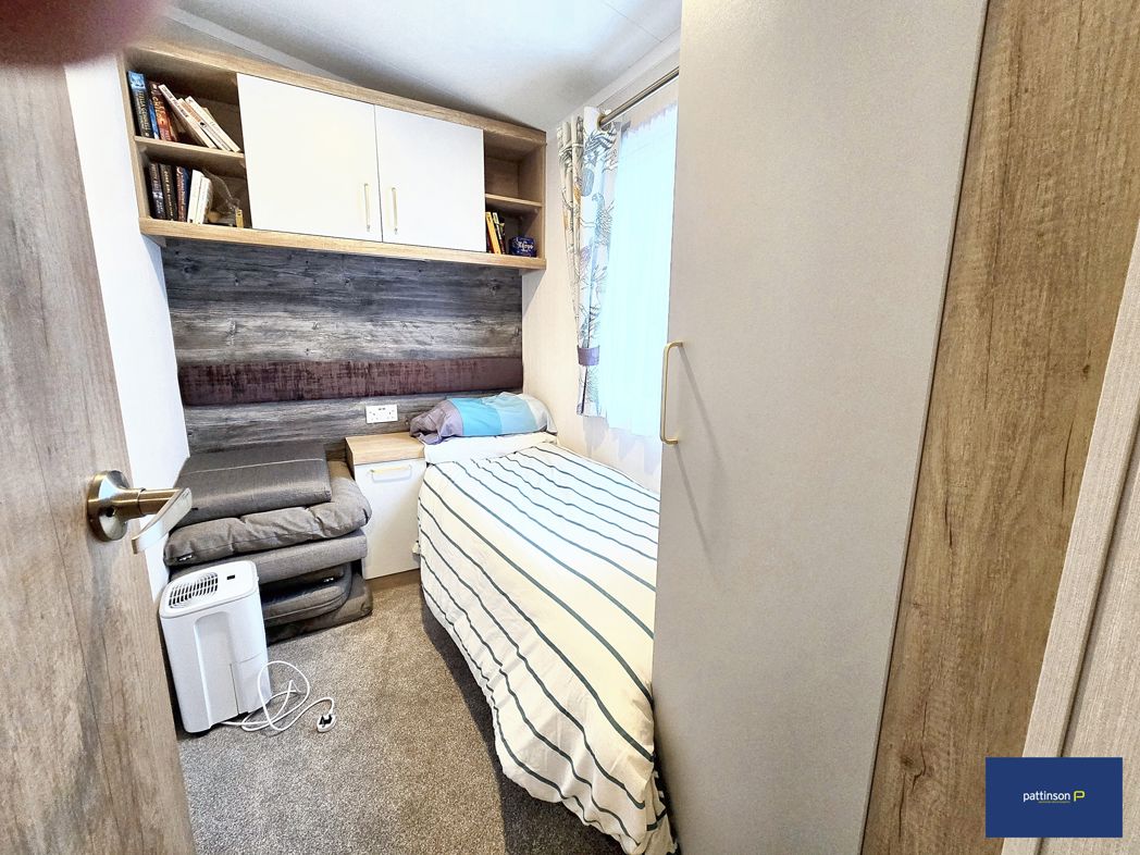 Property image 8 of 14
