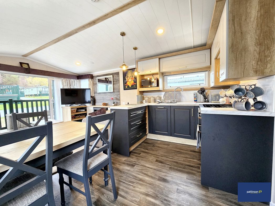 Property image 3 of 14