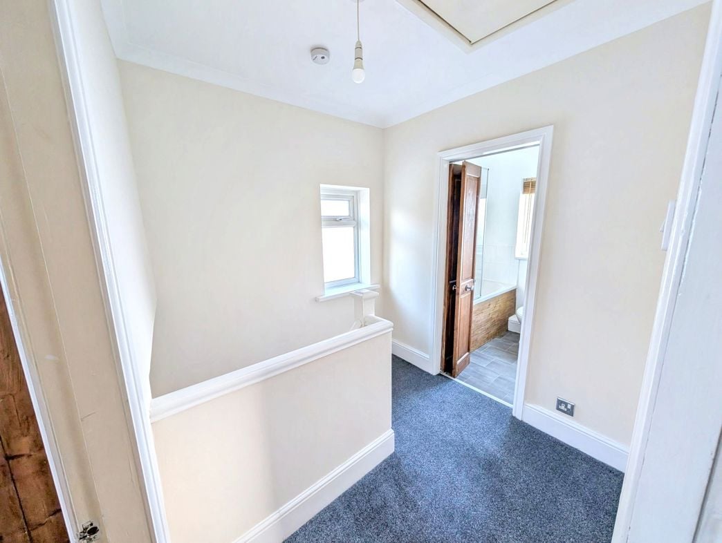 Property image 12 of 16