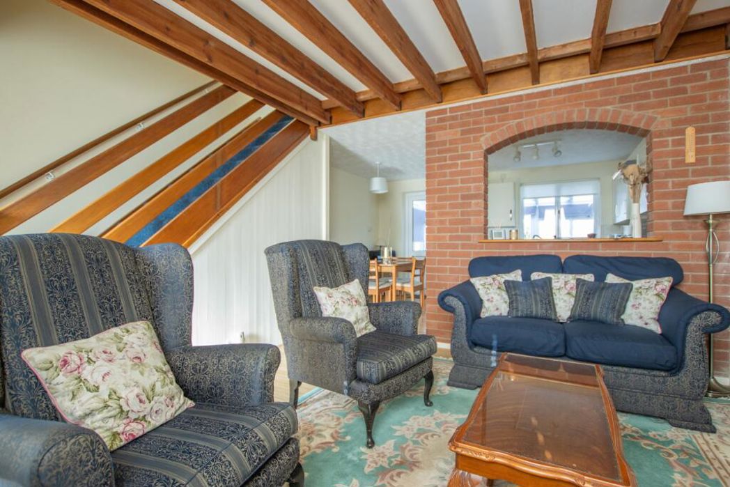 Property image 4 of 18