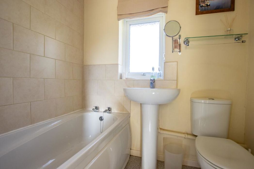 Property image 14 of 18