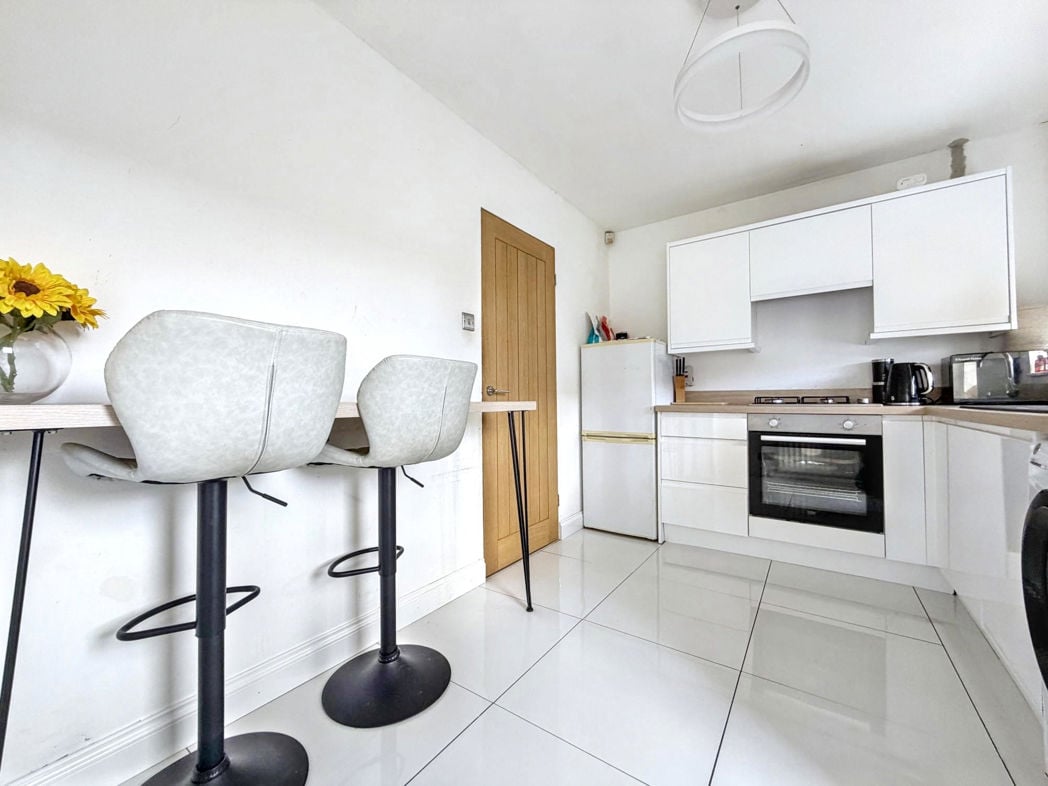 Property image 9 of 22